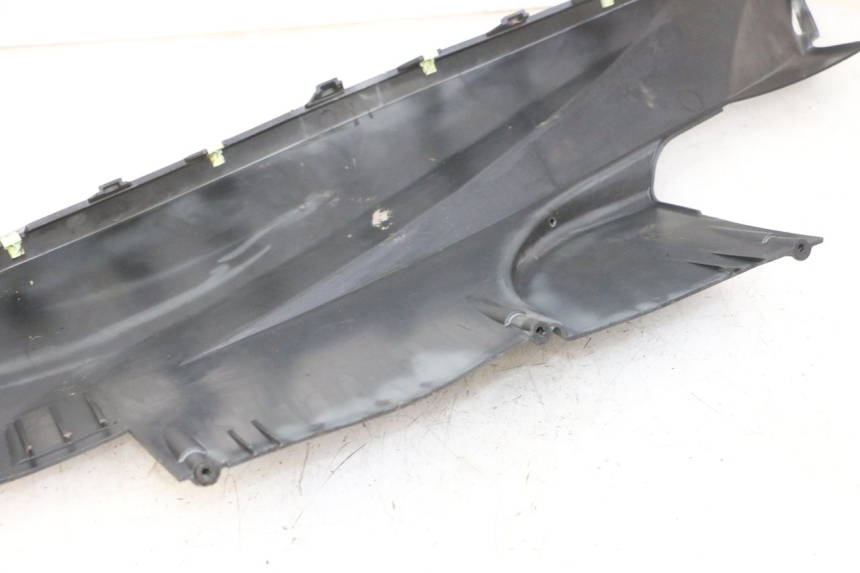 photo de BAJO CARENADO PEUGEOT SATELIS 125 (2013 - 2018)