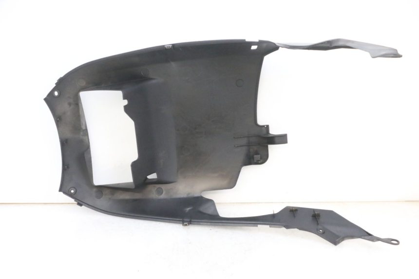 photo de BAJO DE CARRO YAMAHA X-MAX XMAX 125 (2010 - 2014) - Primer plano técnico