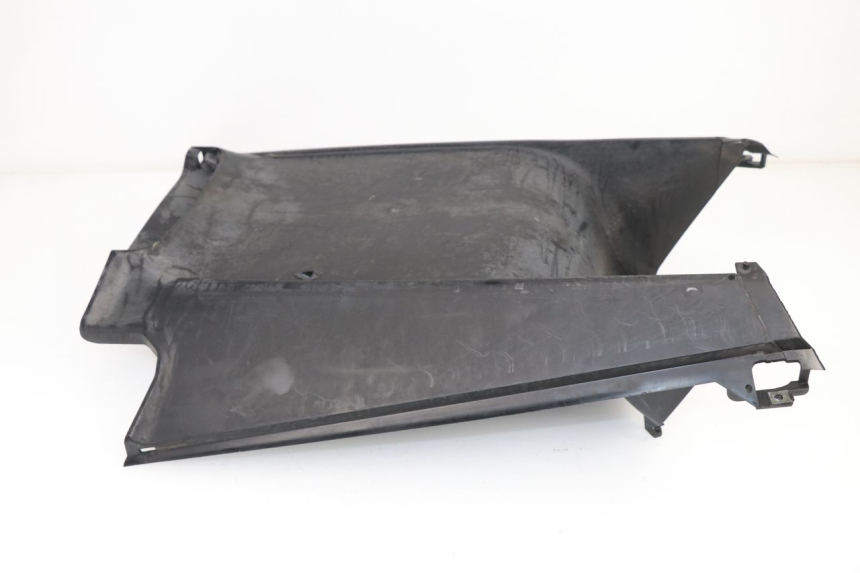 photo de BAJO CARENADO YAMAHA YP MAJESTY 400 (2004 - 2008)