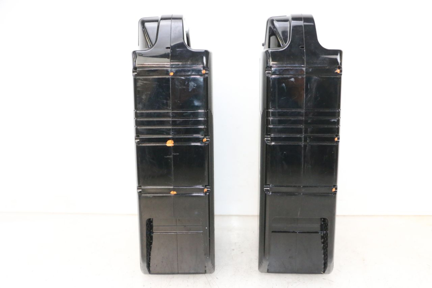 photo de BATER YAMAHA NEO'S CORE 1 (2022 - 2026) - Detalles de los puntos de fijación