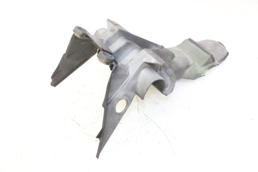 photo de ALETA TRASERA HONDA CBF 125 (2009 - 2015)