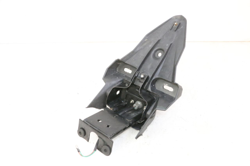 photo de ALETA TRASERA STAHO FH 50 (2018 - 2019)