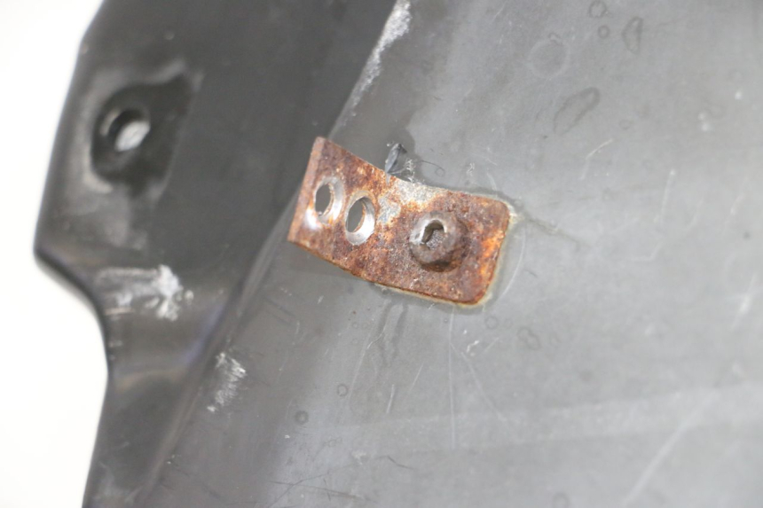 photo de ALETA TRASERA KAWASAKI GPX R WARBIRD 600 (1988 - 1993) - Primer plano técnico