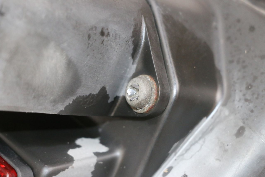 photo de ALETA TRASERA KAWASAKI GPX R WARBIRD 600 (1988 - 1993) - Recambio usado revisado