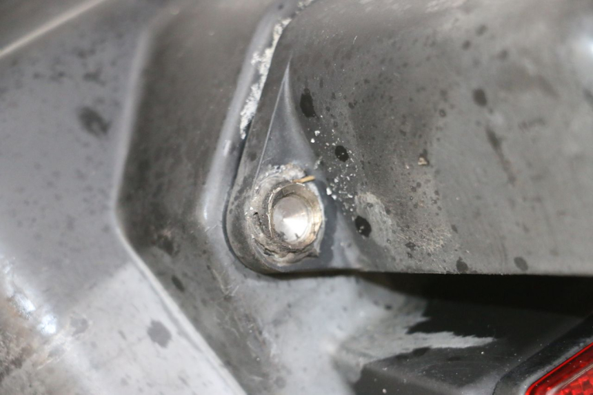 photo de ALETA TRASERA KAWASAKI GPX R WARBIRD 600 (1988 - 1993) - Marcados y referencias originales