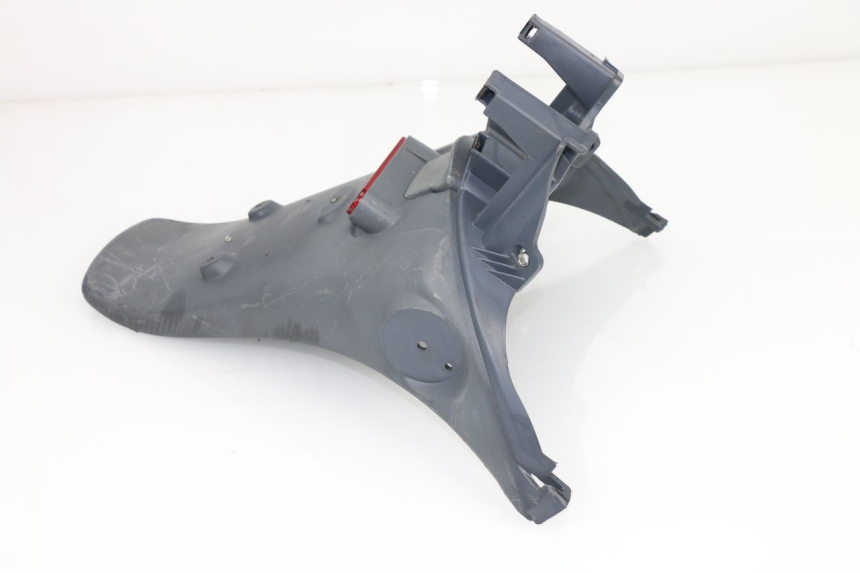 photo de ALETA TRASERA PIAGGIO FLY 4T 50 (2004 - 2010)