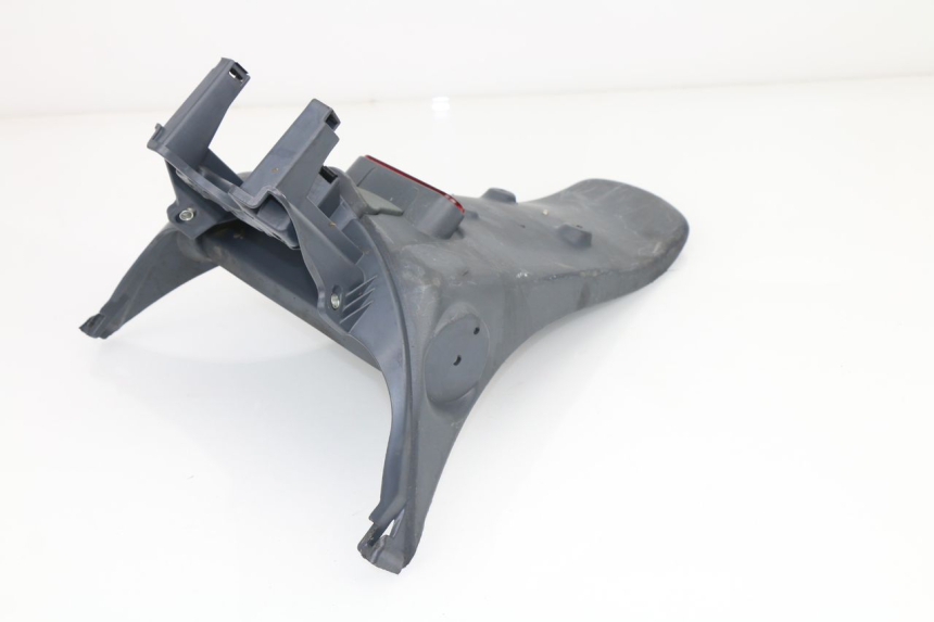 photo de ALETA TRASERA PIAGGIO FLY 4T 50 (2004 - 2010)