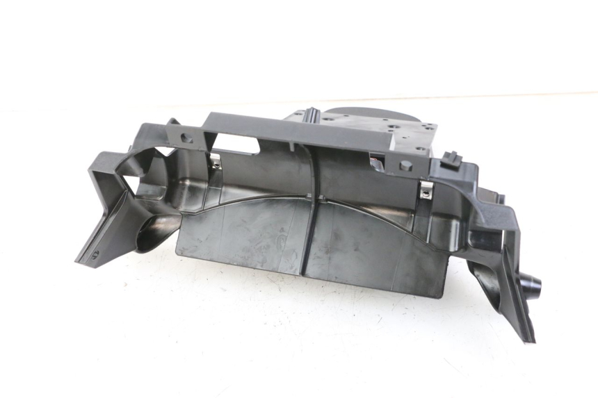 photo de ALETA TRASERA PIAGGIO MP3 500 (2014 - 2016)