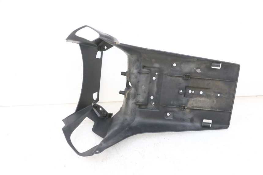 photo de ALETA TRASERA BMW R RT ABS 1200 (2010 - 2014) - Primer plano técnico