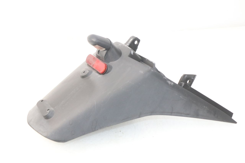 photo de ALETA TRASERA PEUGEOT SATELIS 300 (2012 - 2015) - Zoom estado de uso