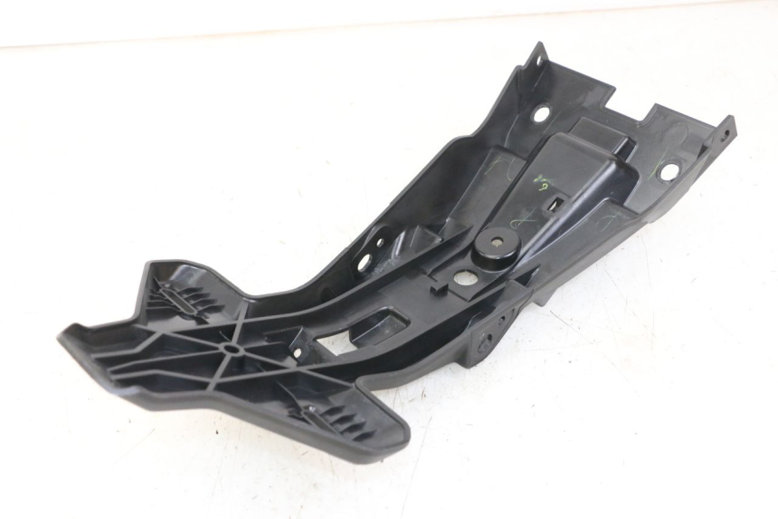 photo de ALETA TRASERA ROYAL ENFIELD SCRAM 411 (2022 - 2024)