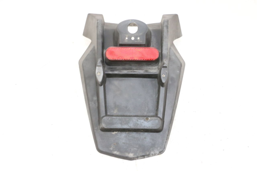 photo de ALETA TRASERA PEUGEOT SPEEDFIGHT 4 4T EFI 50 (2021 - 2025) - Detalles de los puntos de fijación