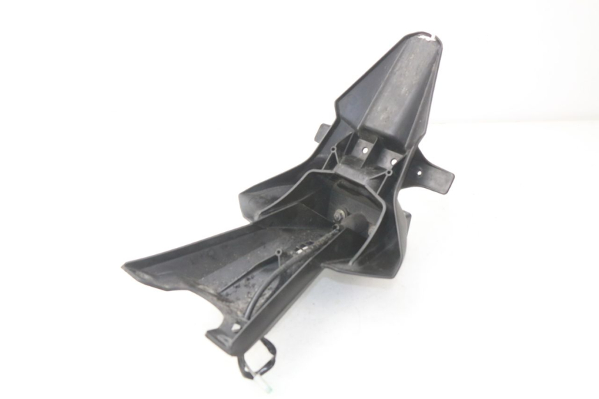photo de ALETA TRASERA SUZUKI GSX-R GSXR 750 (2011 - 2016)