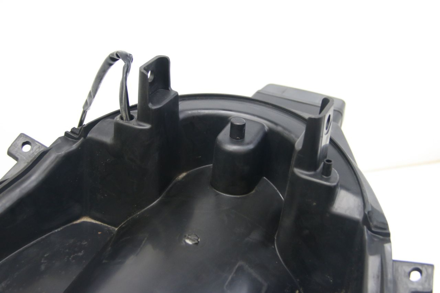 photo de GUARDABARROS TRASERO SUZUKI SIXTEEN 125 (2008 - 2010)