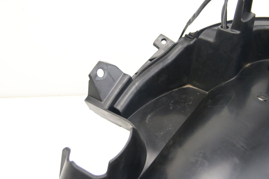 photo de GUARDABARROS TRASERO SUZUKI SIXTEEN 125 (2008 - 2010)