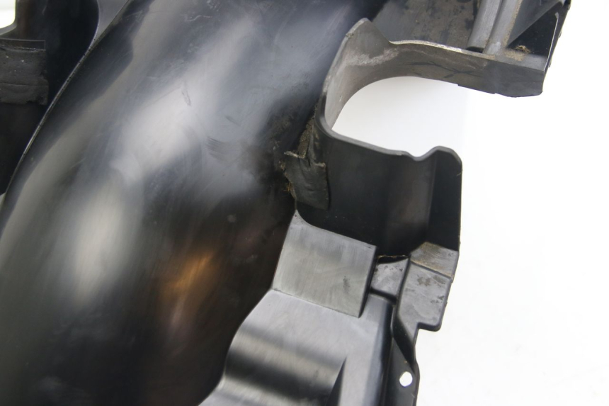 photo de GUARDABARROS TRASERO SUZUKI SIXTEEN 125 (2008 - 2010)