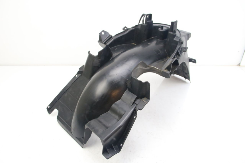photo de GUARDABARROS TRASERO SUZUKI SIXTEEN 125 (2008 - 2010)