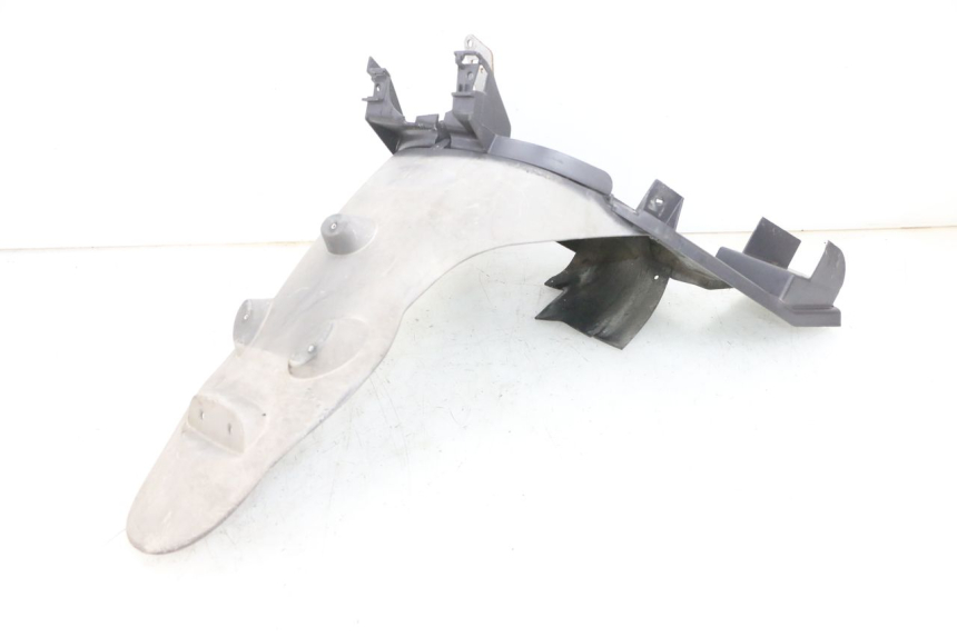 photo de ALETA TRASERA PEUGEOT VIVACITY 100 (1999 - 2008) - Características distintivas