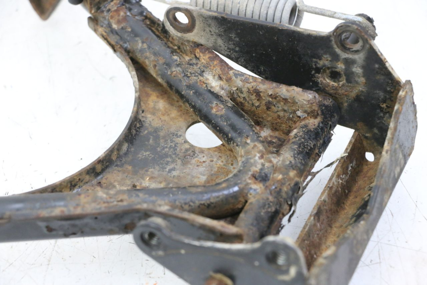 photo de CABALLETE CENTRAL PEUGEOT TREKKER TKR 50 (2005 - 2014)