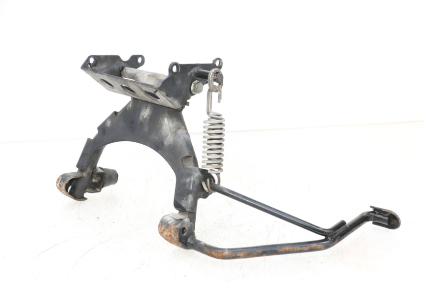 photo de CABALLETE CENTRAL PEUGEOT SATELIS 125 (2013 - 2018) - Detalles de los puntos de fijación