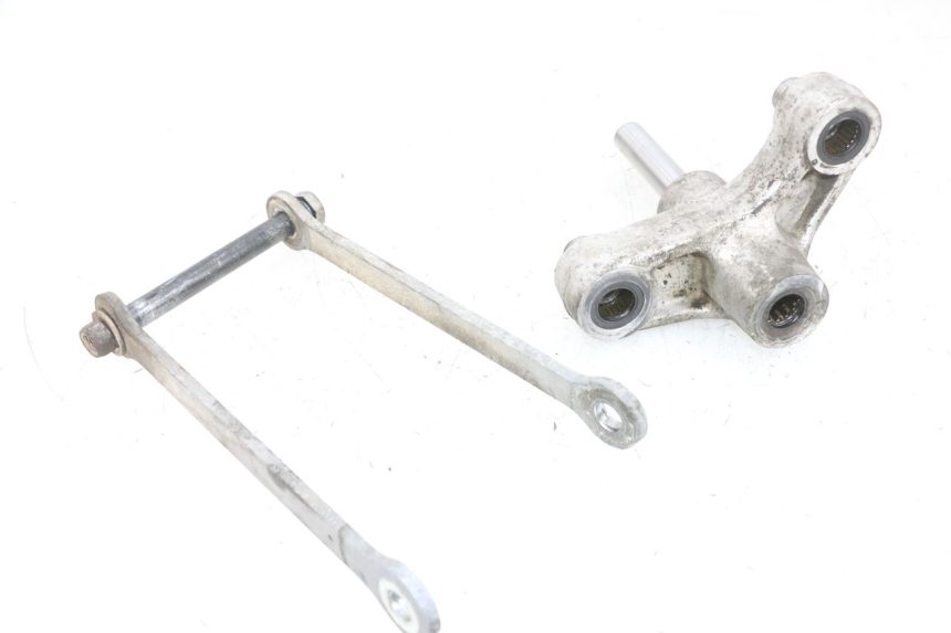 photo de BIELETA SUSPENSION YAMAHA FJR ABS 1300 (2006 - 2012) - Primer plano técnico