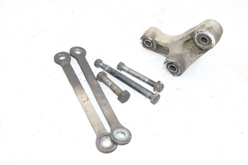 photo de BIELETA SUSPENSION YAMAHA FJR ABS 1300 (2006 - 2012) - Primer plano técnico