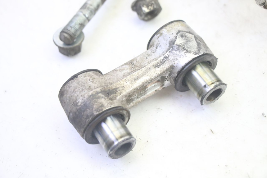 photo de BIELETA SUSPENSION KAWASAKI GPZ RX 1000 (1986 - 1988) - Otra perspectiva