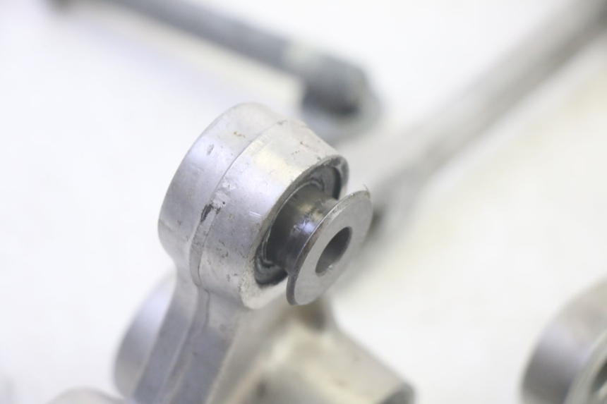 photo de BIELETA SUSPENSION KAWASAKI KXF KX-F 250 (2017 - 2019) - Características distintivas