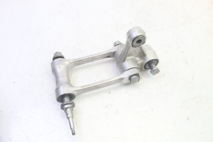 photo de BIELETA SUSPENSION KAWASAKI KXF KX-F 250 (2017 - 2019) - Detalles de los puntos de fijación