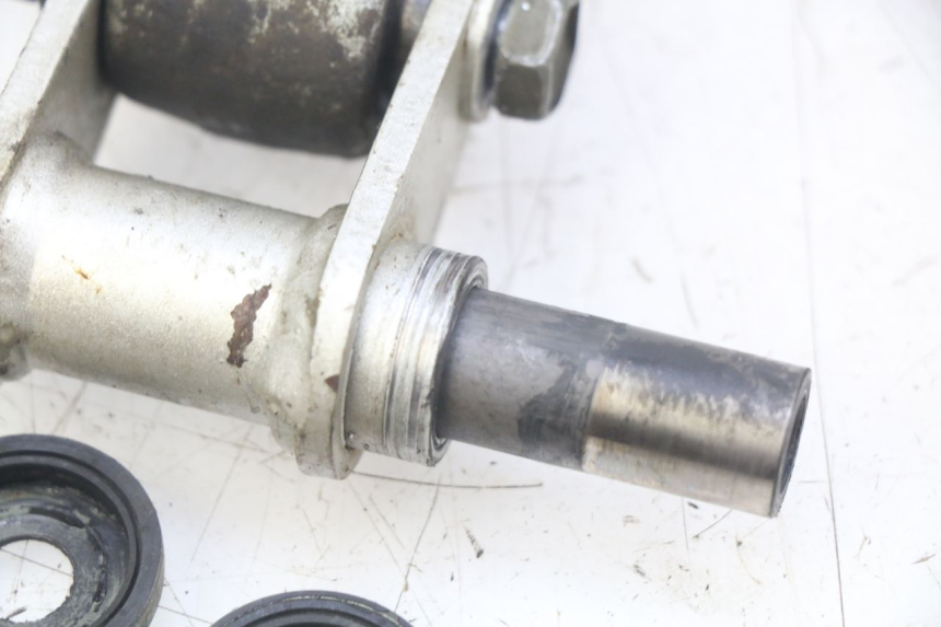 photo de BIELETA DE AMORTIGUADOR YAMAHA TTR 125 (2000 - 2020)