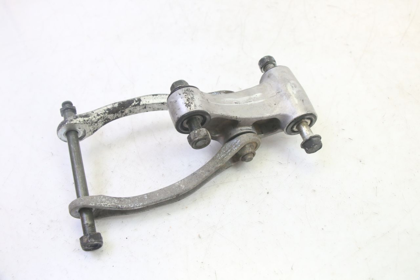 photo de BIELETA SUSPENSION KAWASAKI ZR 7 750 (1999 - 2001) - Primer plano técnico