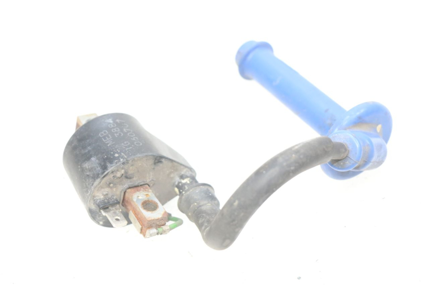 photo de BOBINA HONDA CRF CR-F 450 (2005 - 2008) - Primer plano técnico