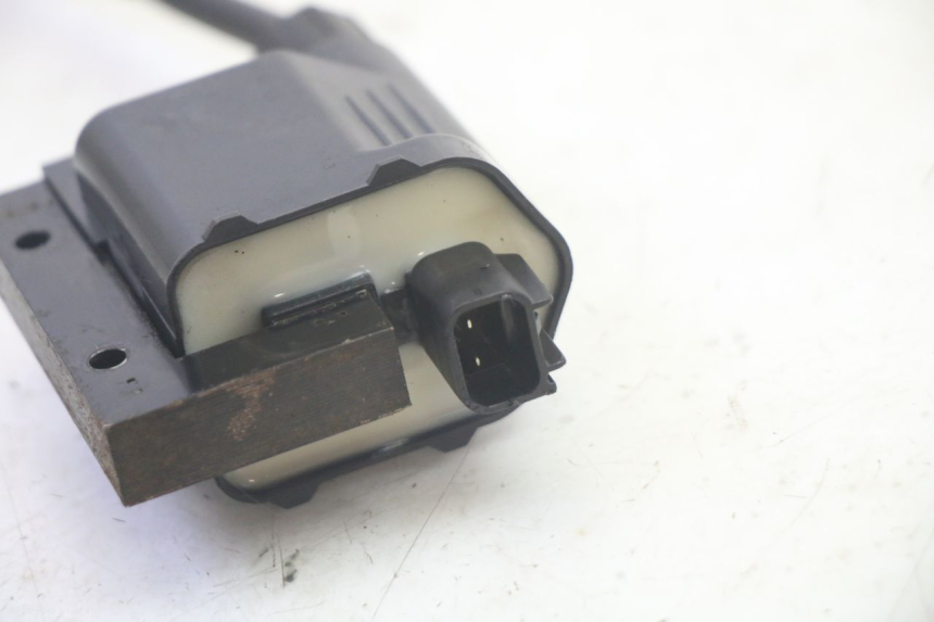 photo de BOBINA SYM FIDDLE 3 III 125 (2014 - 2020) - Detalles de los puntos de fijación