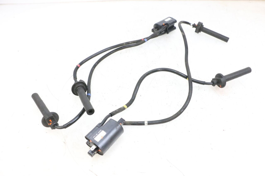 photo de BOBINA YAMAHA FJR ABS 1300 (2006 - 2012) - Primer plano técnico