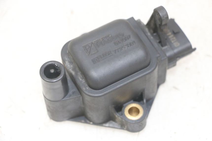 photo de BOBINA PIAGGIO MP3 LT 300 (2010 - 2016) - Primer plano técnico