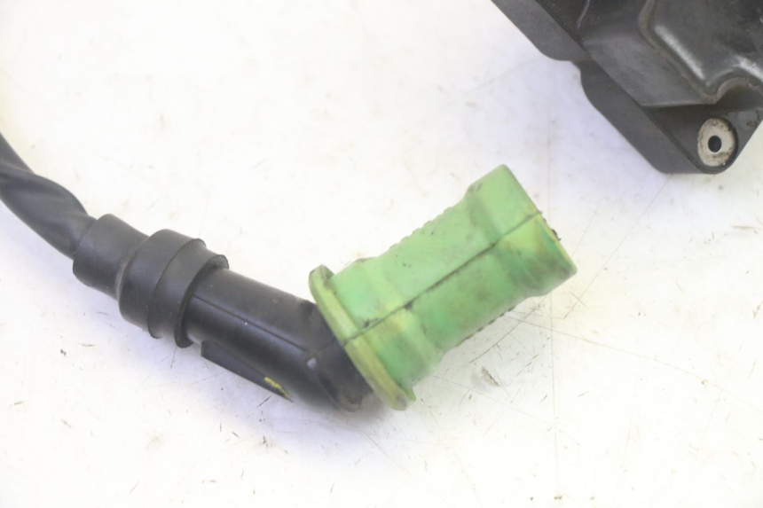 photo de BOBINA PIAGGIO MP3 RL 250 (2007 - 2010) - Primer plano técnico