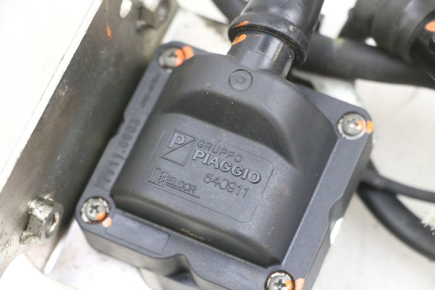 photo de BOBINA PIAGGIO MP3 RL 250 (2007 - 2010) - Detalle de la pieza