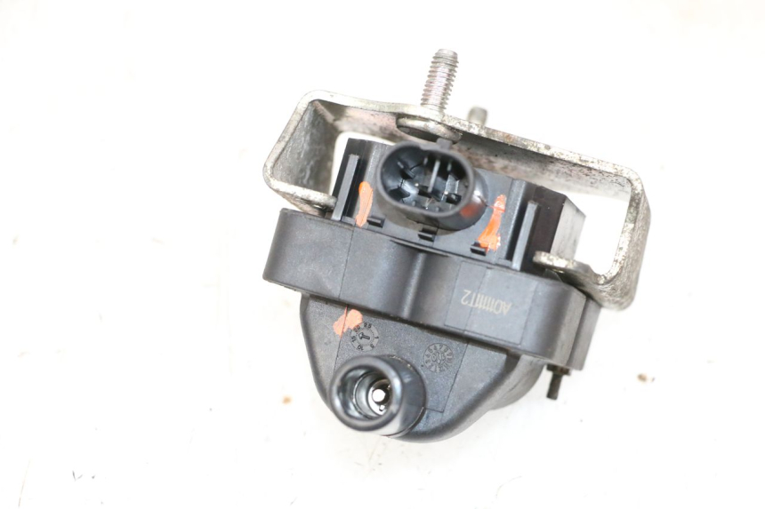 photo de BOBINA PIAGGIO VESPA GTS SUPER IE 125 (2009 - 2016) - Primer plano técnico