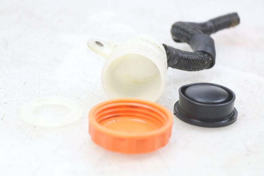 photo de TARRO FLUIDO FRENO HONDA CBR F SC21 1000 (1986 - 1992)