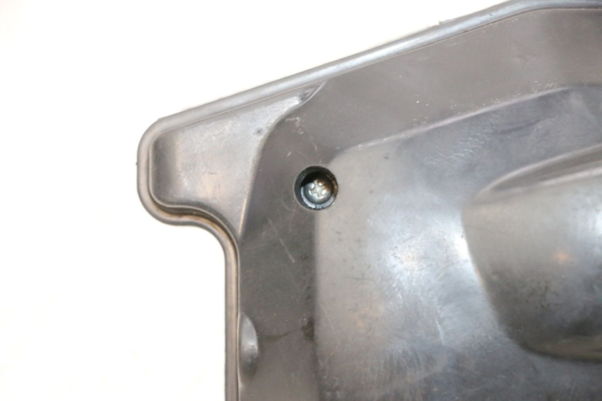 photo de CAJA DE AIRE MBK BOOSTER SPIRIT NAKED 50 (2004 - 2017) - Detalles de los puntos de fijación