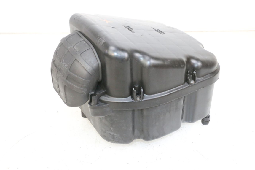 photo de CAJA FILTRO SUZUKI DL V STROM 1000 (2002 - 2007) - Primer plano técnico