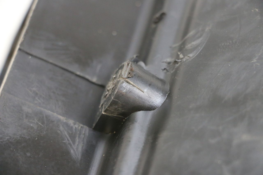 photo de CAJA FILTRO KAWASAKI GPZ RX 1000 (1986 - 1988) - Detalle de la pieza