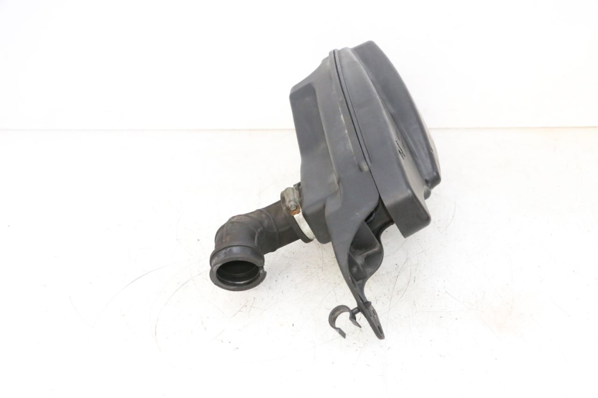 photo de CAJA FILTRO PEUGEOT SATELIS 125 (2013 - 2018) - Detalles de los puntos de fijación