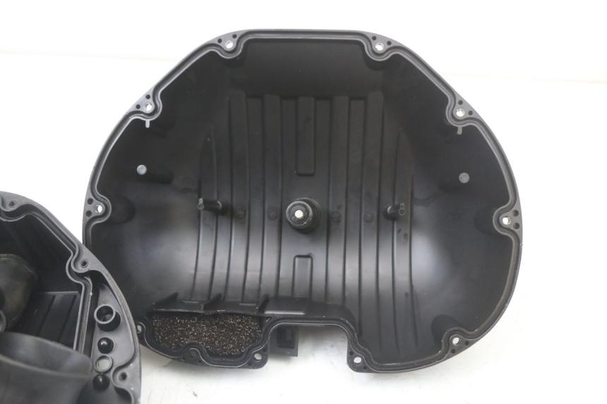 photo de CAJA FILTRO SUZUKI GSR 750 (2011 - 2017)