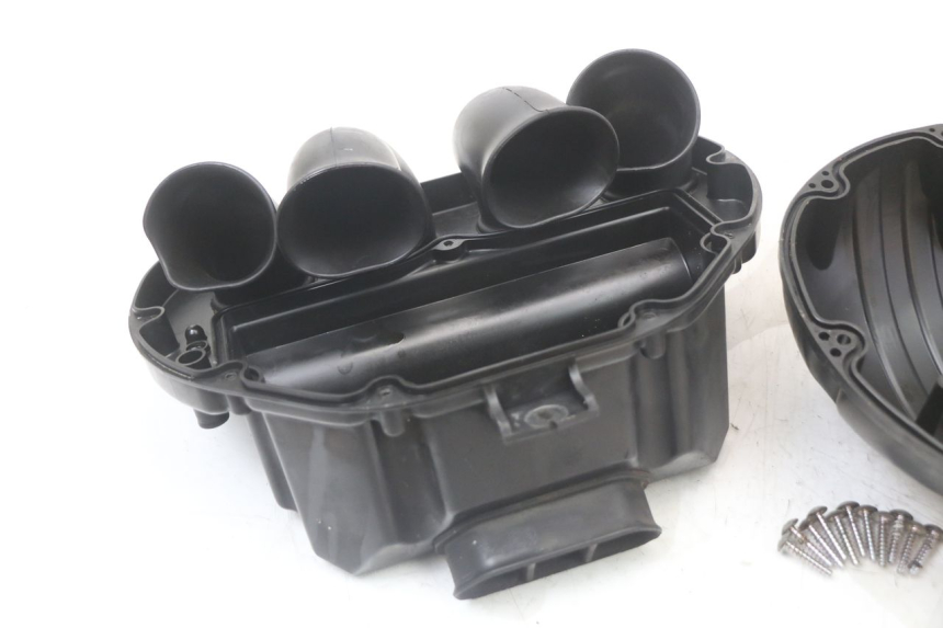 photo de CAJA FILTRO SUZUKI GSR 750 (2011 - 2017)