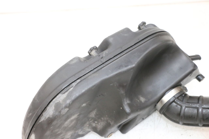 photo de CAJA DE AIRE PIAGGIO VESPA GTS SUPER IE 125 (2009 - 2016) - Zoom estado de uso