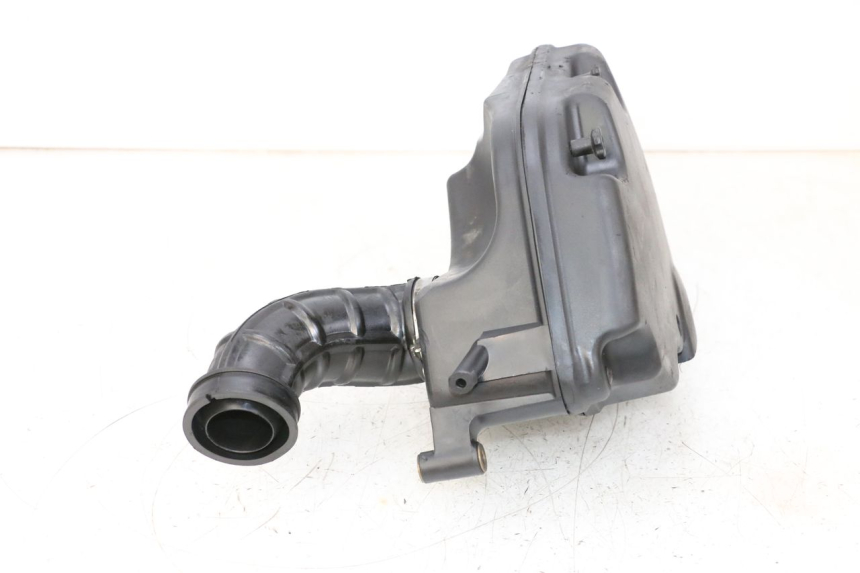 photo de CAJA DE AIRE PIAGGIO VESPA GTS SUPER IE 125 (2009 - 2016) - Detalles de los puntos de fijación