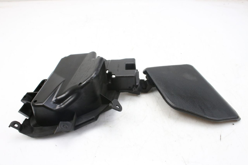 photo de CAJA DE GUANTES SUZUKI AN BURGMAN 400 (2006 - 2010)
