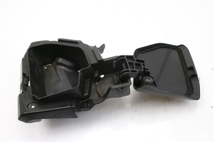 photo de CAJA DE GUANTES SUZUKI AN BURGMAN 400 (2006 - 2010)