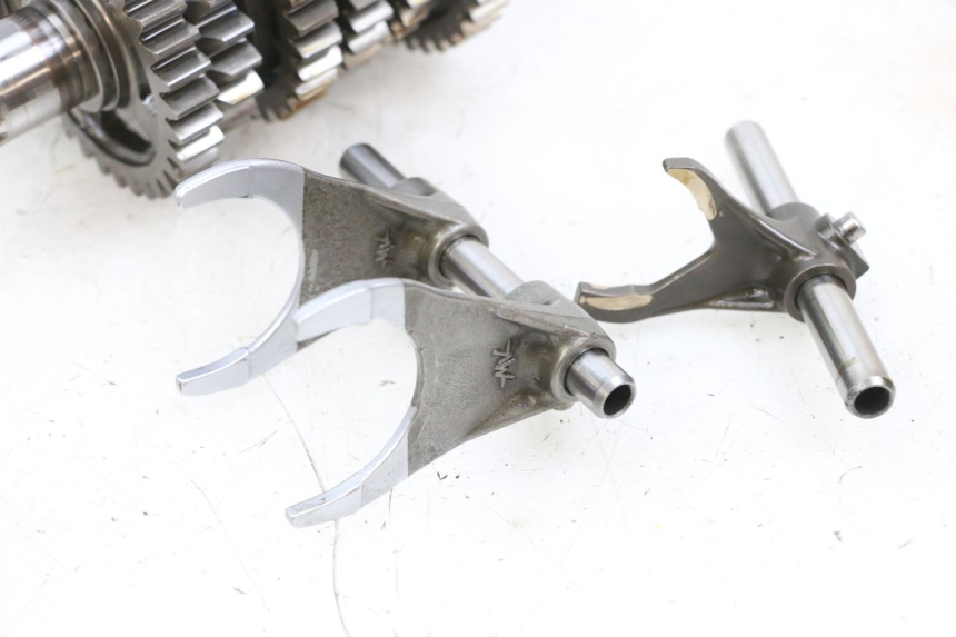 photo de CAJA CAMBIOS MV AGUSTA BRUTALE R WALLY 910 (2008 - 2008) - Marcados y referencias originales